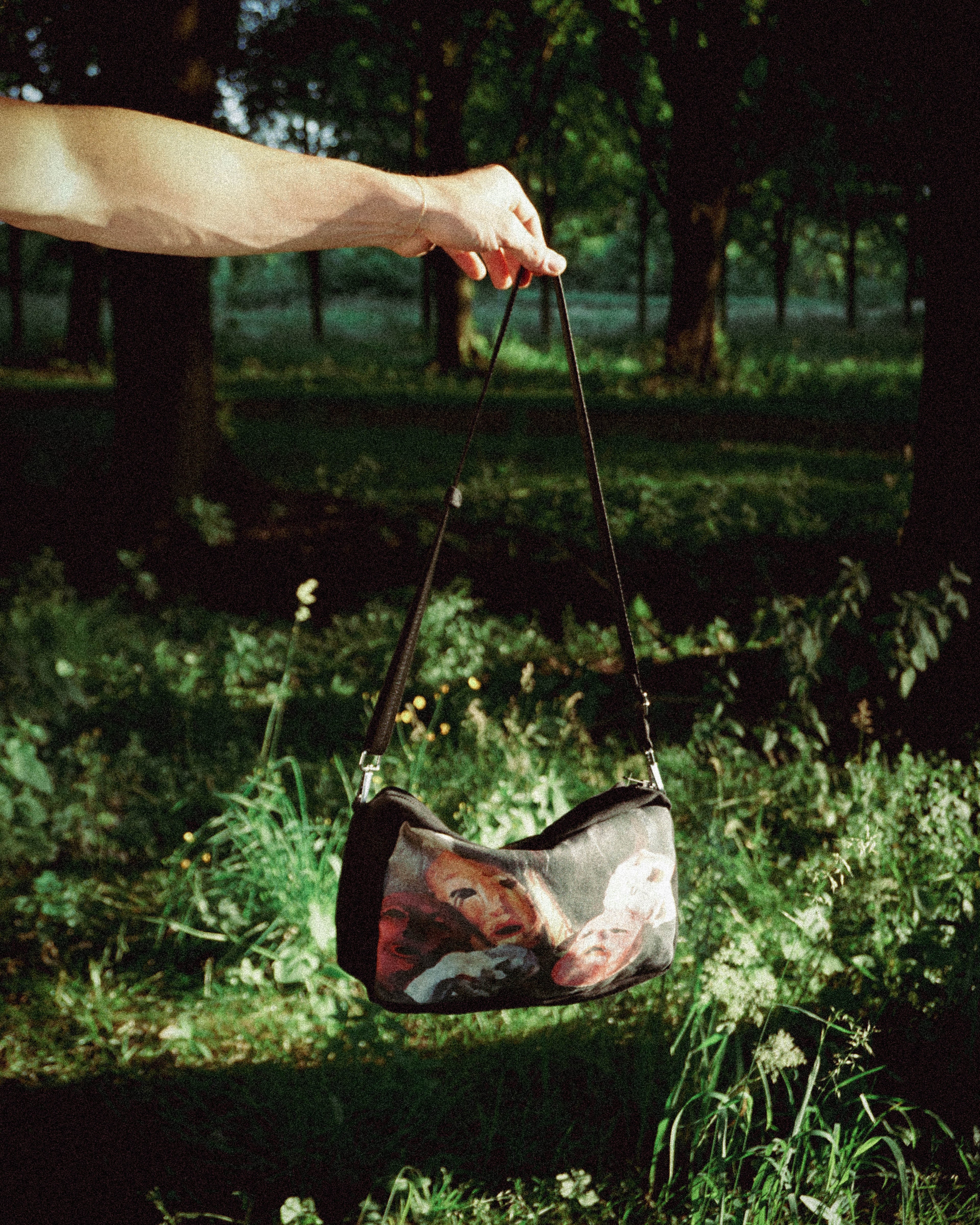 MASK BUMBAG