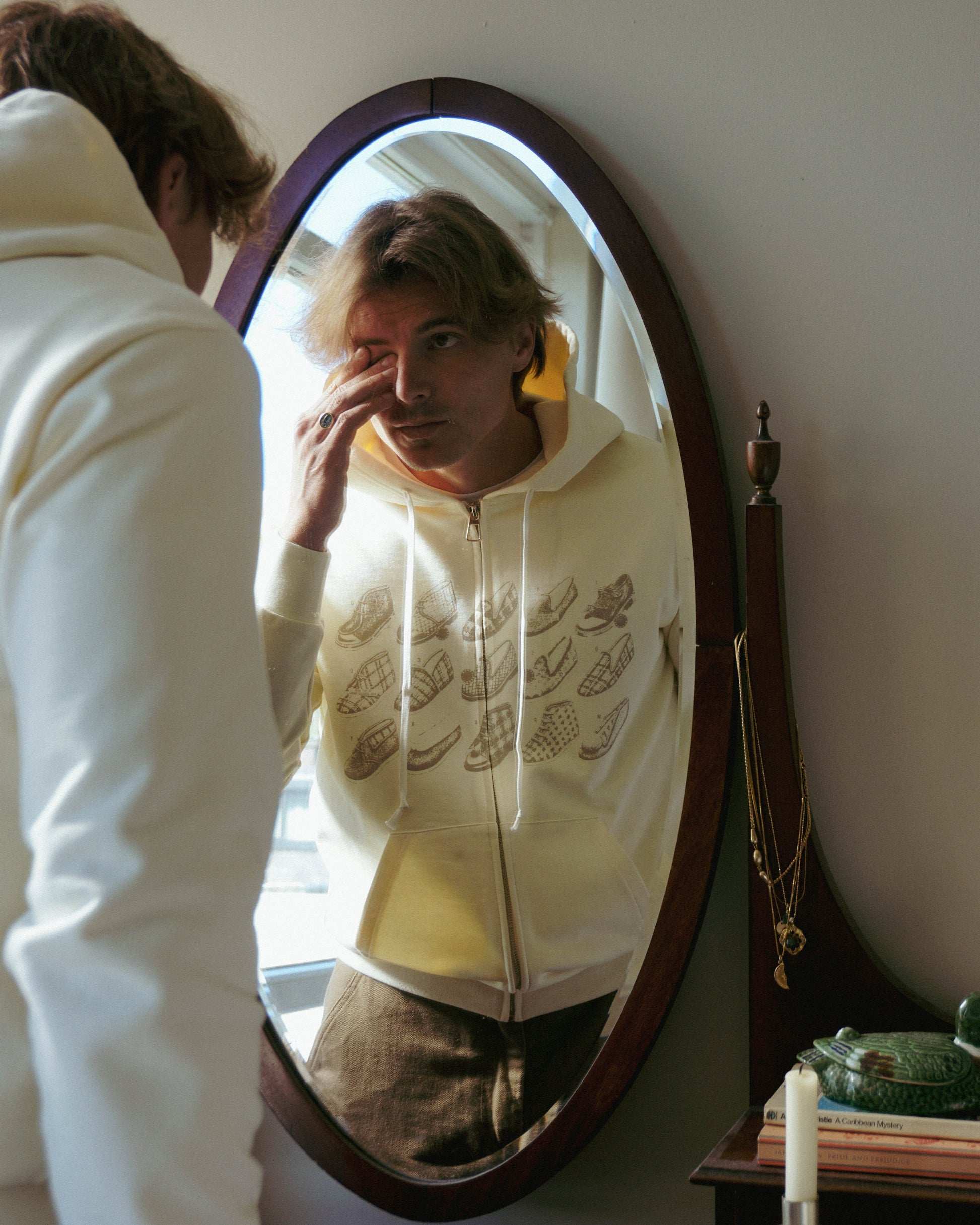 SLIPPER ZIP-UP HOODIE CREAM