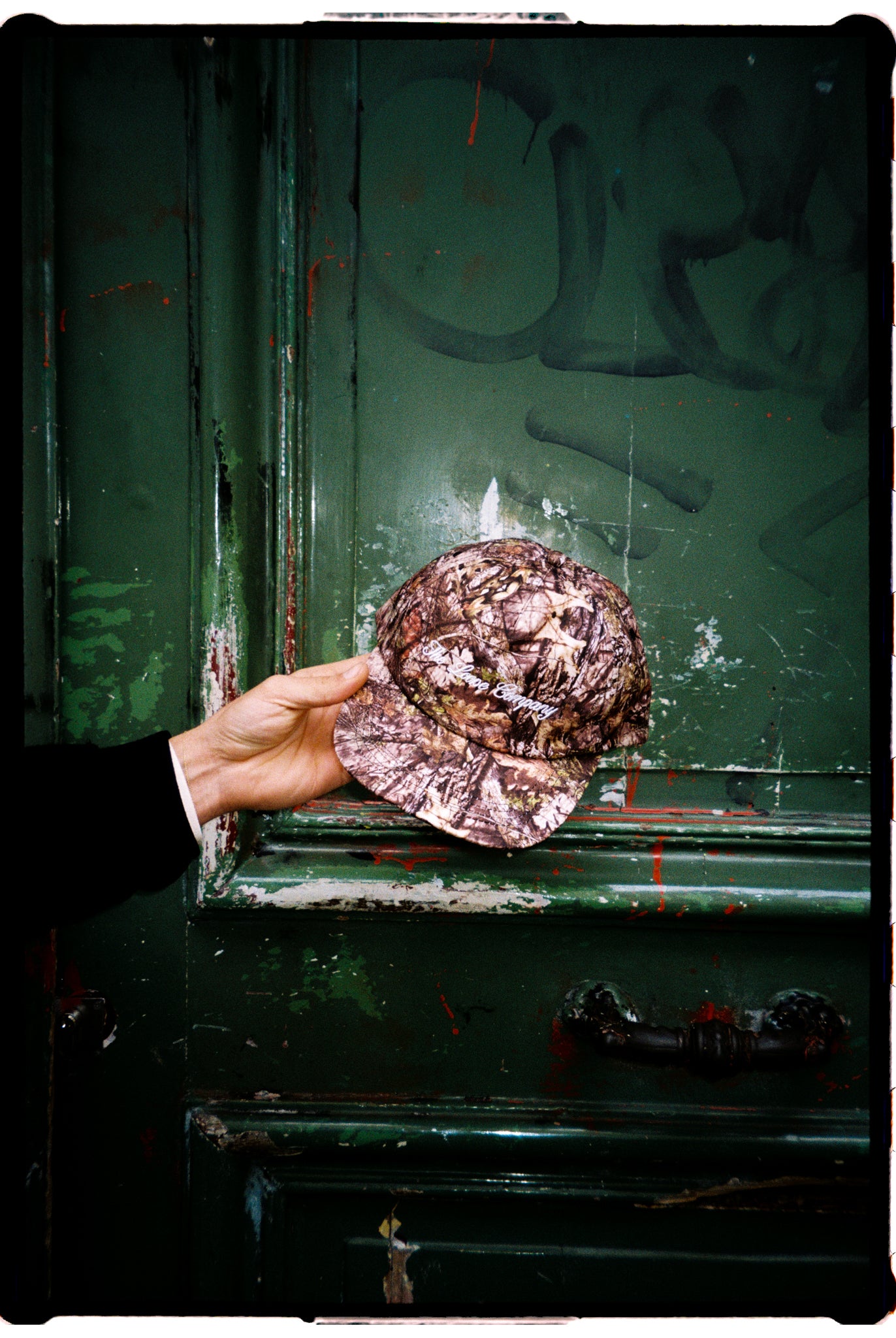 SCRIPT LOGO CAP CAMO